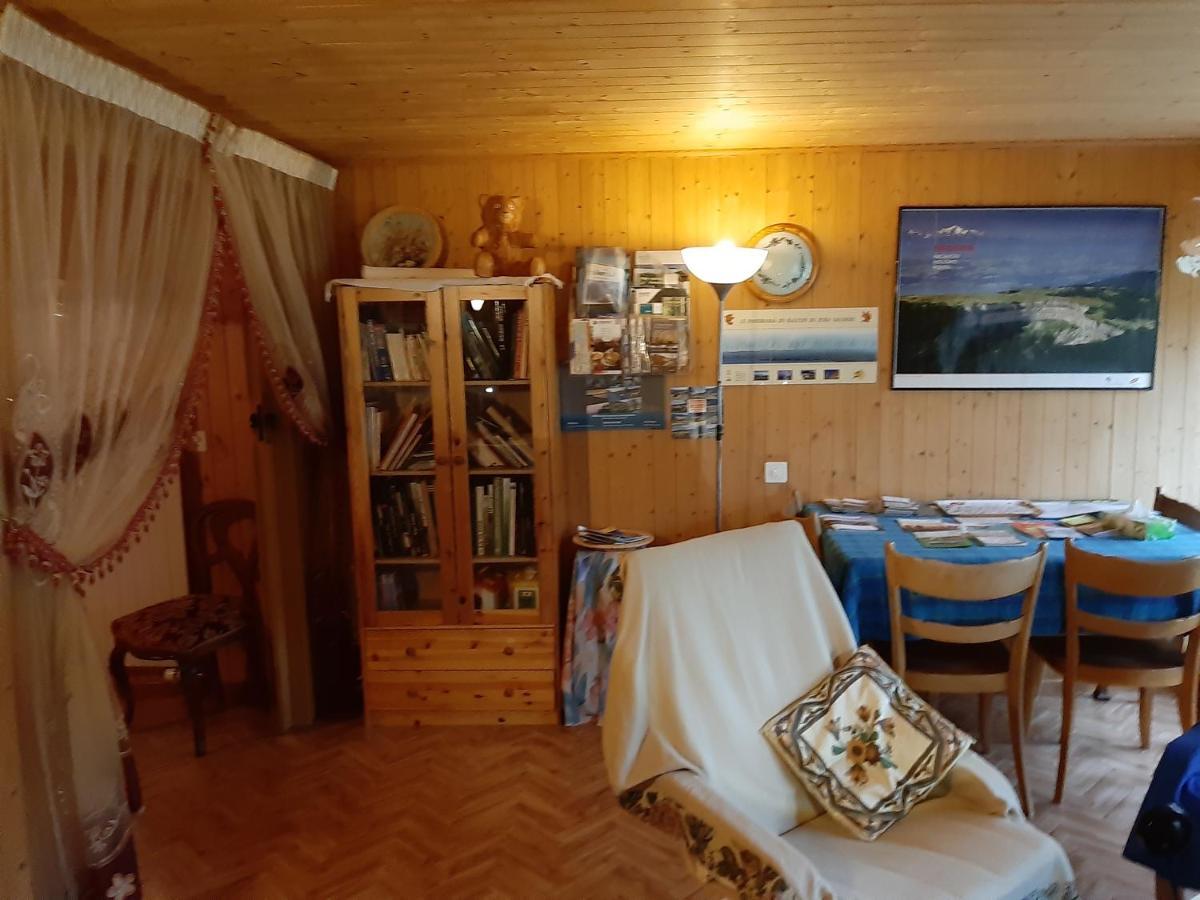 La Dernier Villa La Cote-aux-Fees Luaran gambar